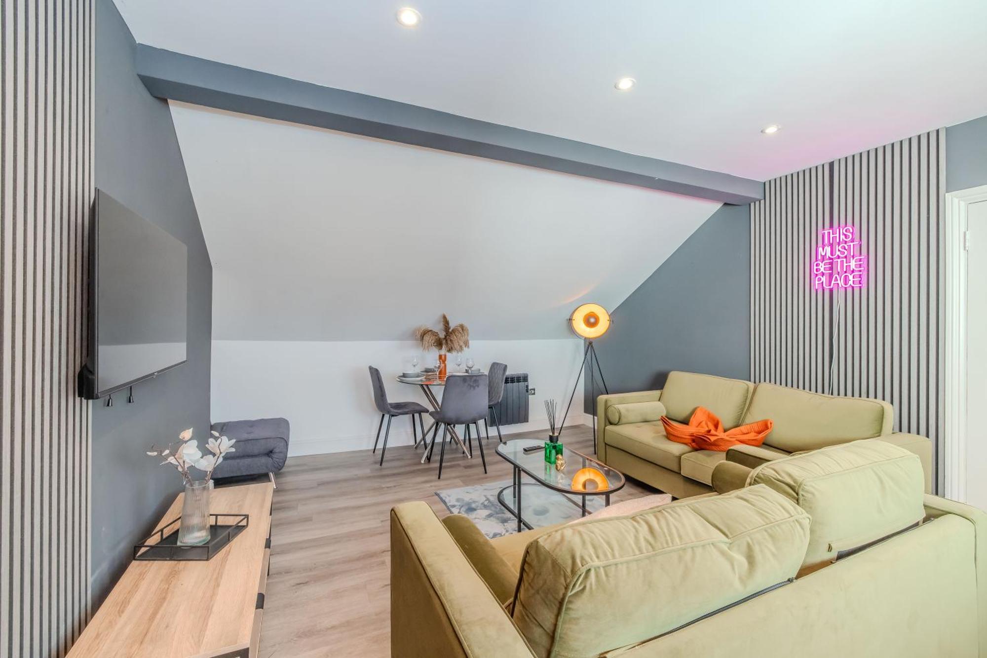 Luxe City Living L 2-Bedroom Flat With Free Parking Hove Buitenkant foto