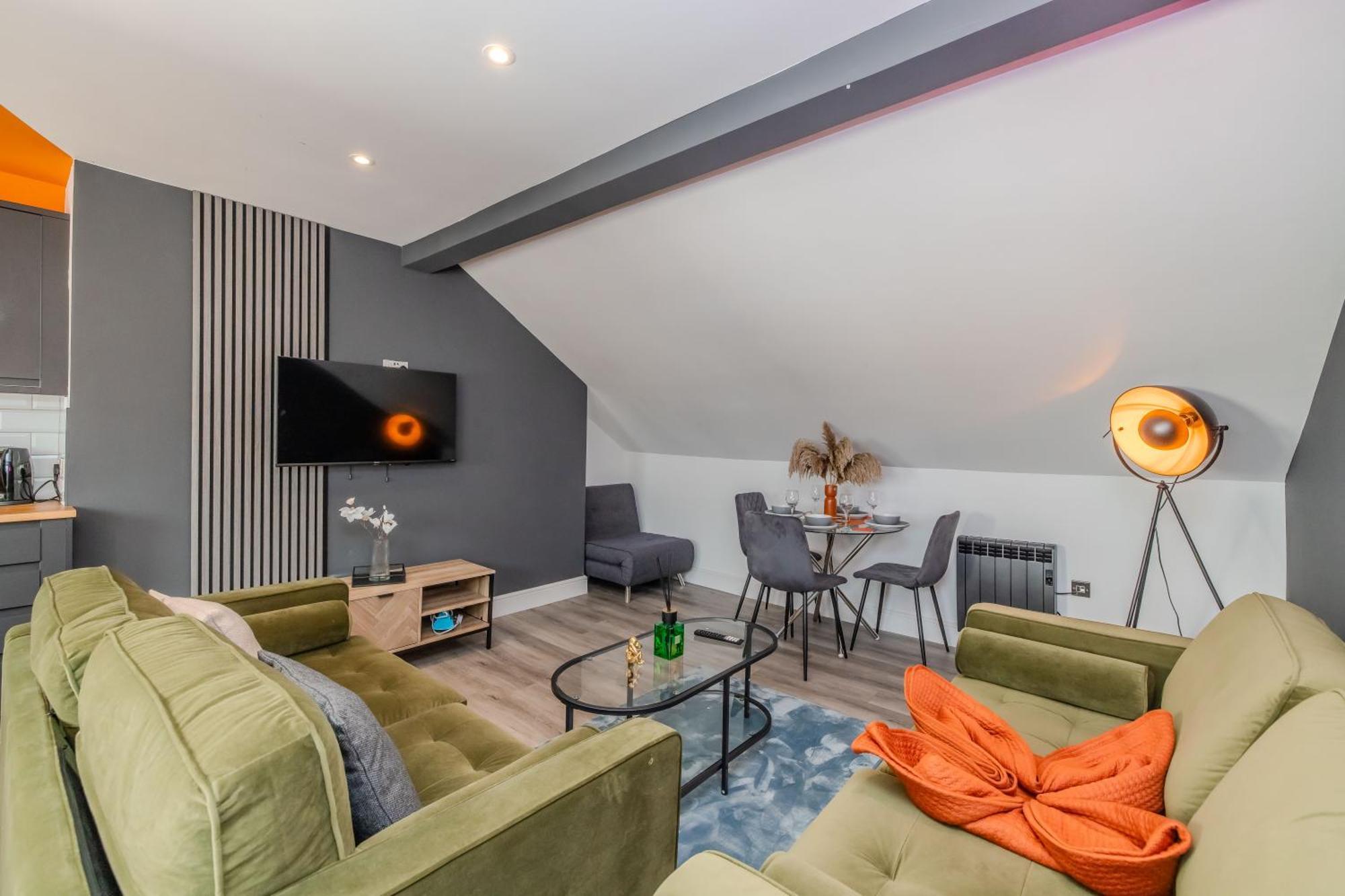 Luxe City Living L 2-Bedroom Flat With Free Parking Hove Buitenkant foto