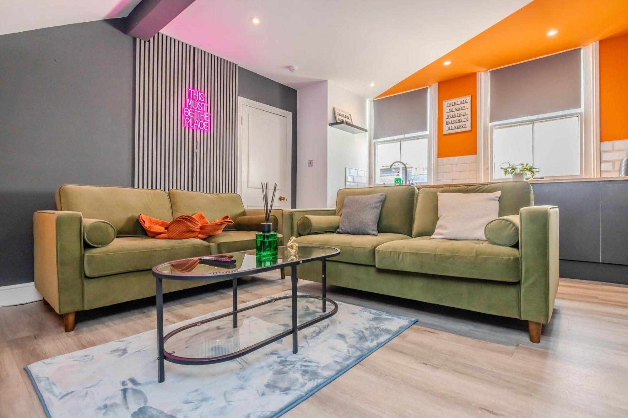 Luxe City Living L 2-Bedroom Flat With Free Parking Hove Buitenkant foto