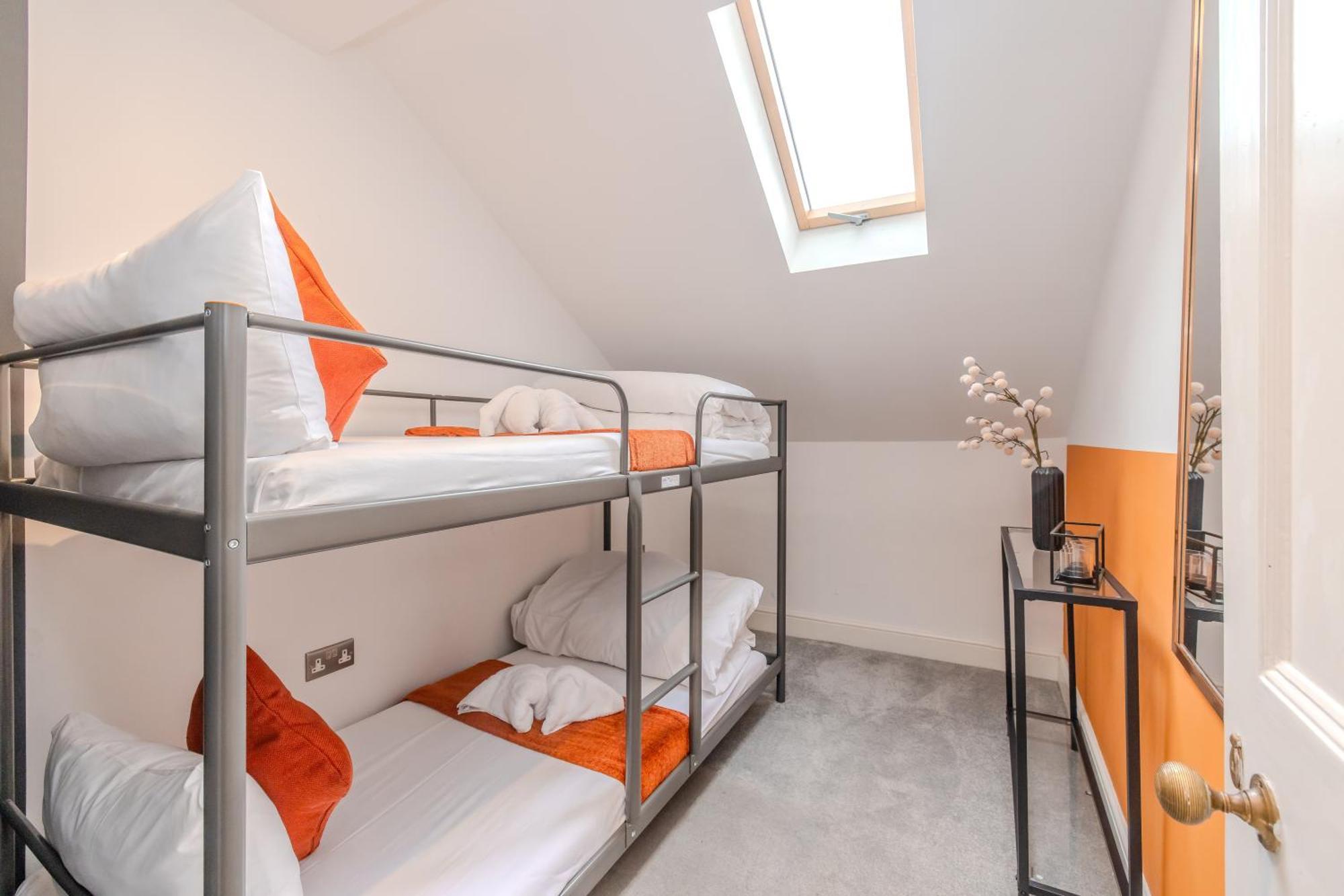 Luxe City Living L 2-Bedroom Flat With Free Parking Hove Buitenkant foto