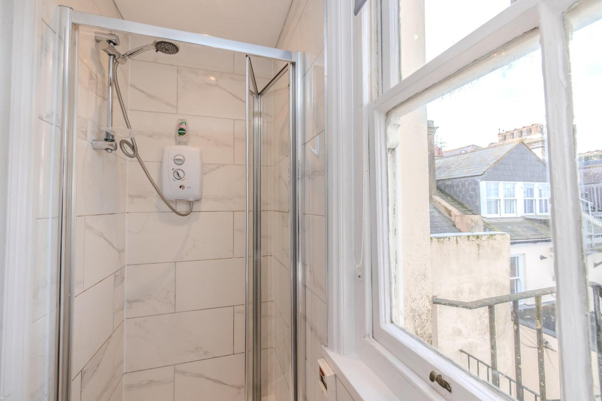 Luxe City Living L 2-Bedroom Flat With Free Parking Hove Buitenkant foto